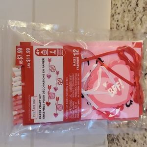 CREATOLOGY  PAPER CRAFT KIT